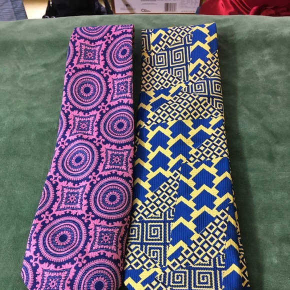 Vintage Other - Lot of 2 Vintage Texturized Poly Groovy Print Neck Ties Unisex